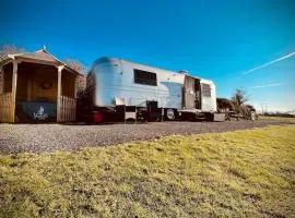 WildView - Private Glamping For two with outdoor bath tub