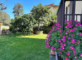 Appartamento Albatros, hotel v destinaci Ribolla