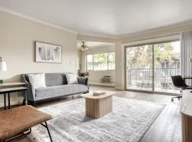 Mountain View 2BR w Pool Gym 5 min to Target SFO-677