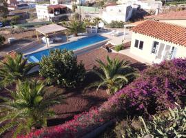 Casa Las Palmeras, hotel a Granadilla de Abona