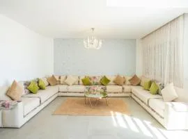 Villa Sahara Line