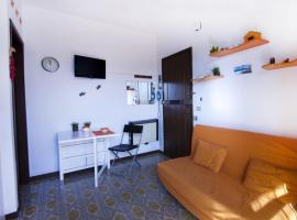 Appartamenti TE, готель у місті Фоллоніка