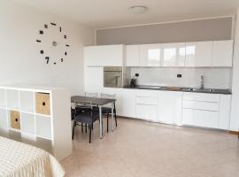 Parcheggio Privato - Appartamento a Milano, hotel v destinaci Corsico
