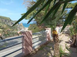 Casa Rosa I.U.N Q9637, hotel v destinaci Buggerru