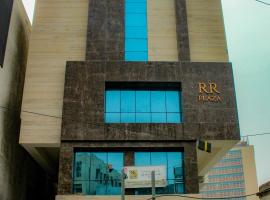 RR Mount Elite Suites, hotel cerca de Playa Marina, Chennai