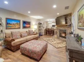 Stunning Banner Elk Condo with Fireplace and Deck!