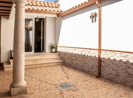 Casa Rural Los Eneares, cottage a Ossa de Montiel