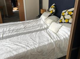 Sea breeze Exmouth, hotel with parking in Lympstone