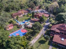 Hotel Fazenda Canto da Serra, hotel que admite mascotas en Jaconé