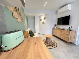 magnifique T3 bord de mer garage privé classé 3 étoiles、コリウールのホテル