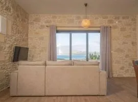 Fanouria's home