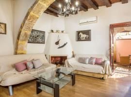 Fotini's House, hotel with parking in Lachania