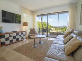 Roble Sabana 105 Luxury Apartment - Reserva Conchal, hotel i Playa Conchal