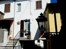La "Casina nel borgo" , relax a un passo dalle 5 Terre, počitniška hiška v mestu Merizzo