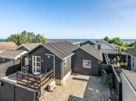 Beautiful Home In Otterup With Wifi