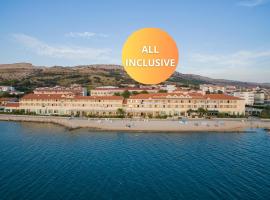 Family Hotel Pagus - All Inclusive, hotel di Pag