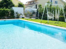 Delfim e Carmo - Entire House com Piscina, Ferienunterkunft in São Pedro do Sul