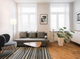 Luxury Apartments Nearto Main Square