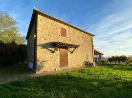 Flat - Casale Angela, country house in Bolsena