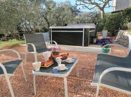 Chambre d'hôtes et Spa en Luberon, hotel v mestu Volx
