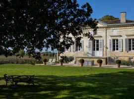 Belle maison bourgeoise de charme dans un domaine viticole, rumah percutian di Libourne
