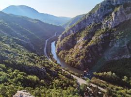 Ramonda Serbica- Authentic Nature Retreat in Sicevo Gorge