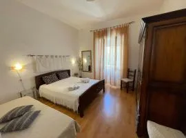 Flowered House with garden