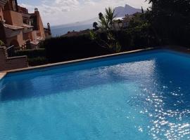 Casa Alcaidesa โรงแรมในอัลไกเดซา