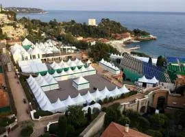 EXCEPTIONAL! PENTHOUSE in front of Monte Carlo Beach and Tennis Club