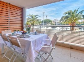 Apartment Le 4 Mats-1 by Interhome, ξενοδοχείο σε Fréjus