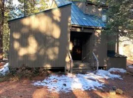 RC8 - Cute & Cozy Cabin