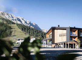 Sport Hotel Passo Carezza, hotel en Vigo di Fassa