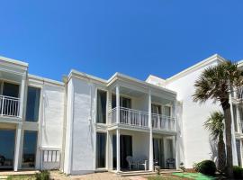 Villas by The Sea Deluxe Two Bedroom Apartment, hotel en Jekyll Island