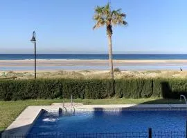 Duplex dos dormitorios acceso directo a la playa