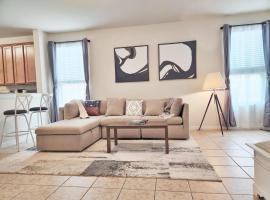 4 BR Home near Downtown Med Center NRG Stadium Pearland Skyview Long by ION Rentals, хотел в Хюстън