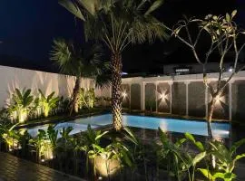 Dhanis House 7 Bedroom Villa