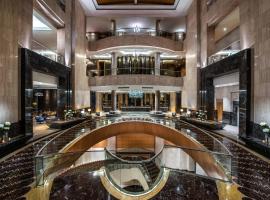 The Ritz-Carlton Jakarta, Mega Kuningan, khách sạn ở Jakarta