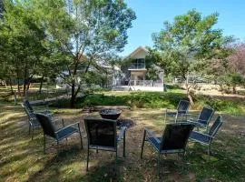 Serenity HG4A 4Br 3&half Ba with Absolute National Park Frontage