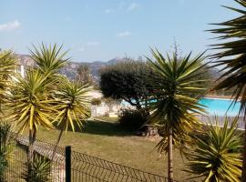 Studio 4 Pers Vue Mer Cap Esterel, hotel with jacuzzis in Saint-Raphaël