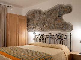 Garnì Centrale, hotel v destinaci Roncone