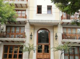 Depto Tipo Apart, khách sạn ở Salta