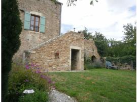 Maison rénovée sur domaine viticole Renovated old house on wine estate, vacation home in Chassey-le-Camp