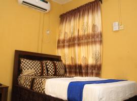 JOEL'S HOTELS & SUITES, hotel cerca de Aeropuerto Internacional Murtala Muhammed - LOS, Ikeja