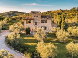 Holiday Home Roseto by Interhome, hôtel avec piscine à Toscella