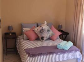 Swartbessie Geusthouse, bed and breakfast en Krugersdorp