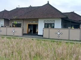 Ibu Ana Homestay, pansion u gradu Tabanan