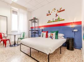 Game Rooms Experience, bed & breakfast kohteessa Livorno