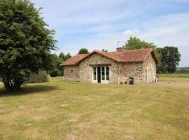 Maison à la campagne proche d'un centre équestre, villa sihtkohas Peyrat-de-Bellac