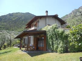 Appartamenti Helios, tempat menginap di Limone sul Garda