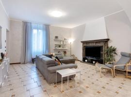 Casa Glicine, apartament din Domaso